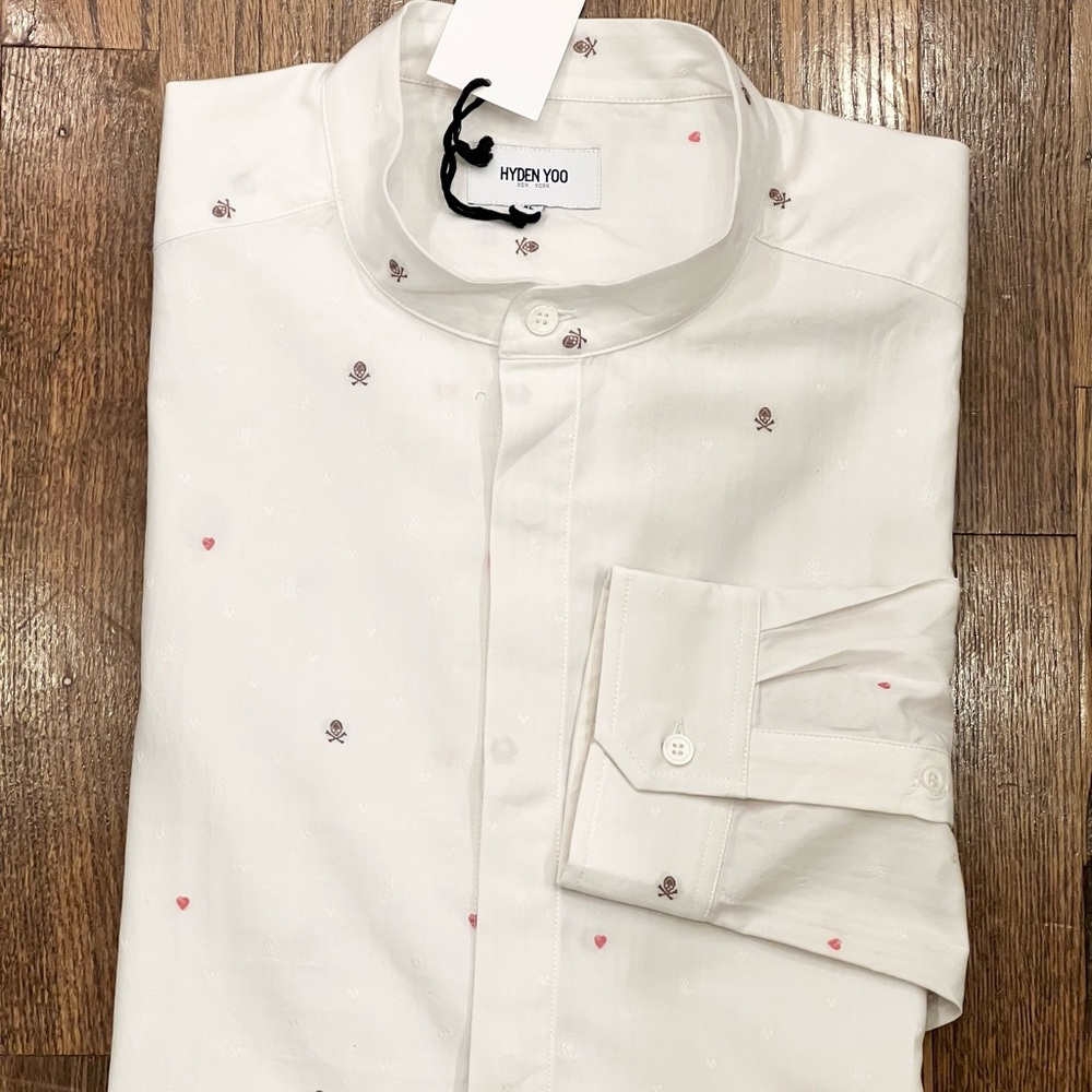 Hayden Yoo- Men’s Banded collared shirt in Skull & Heart Jacquard Fabric